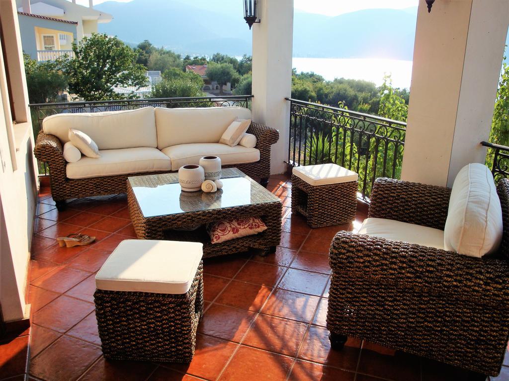 Waterfront Mediterranean Villa Skroponeria Luaran gambar